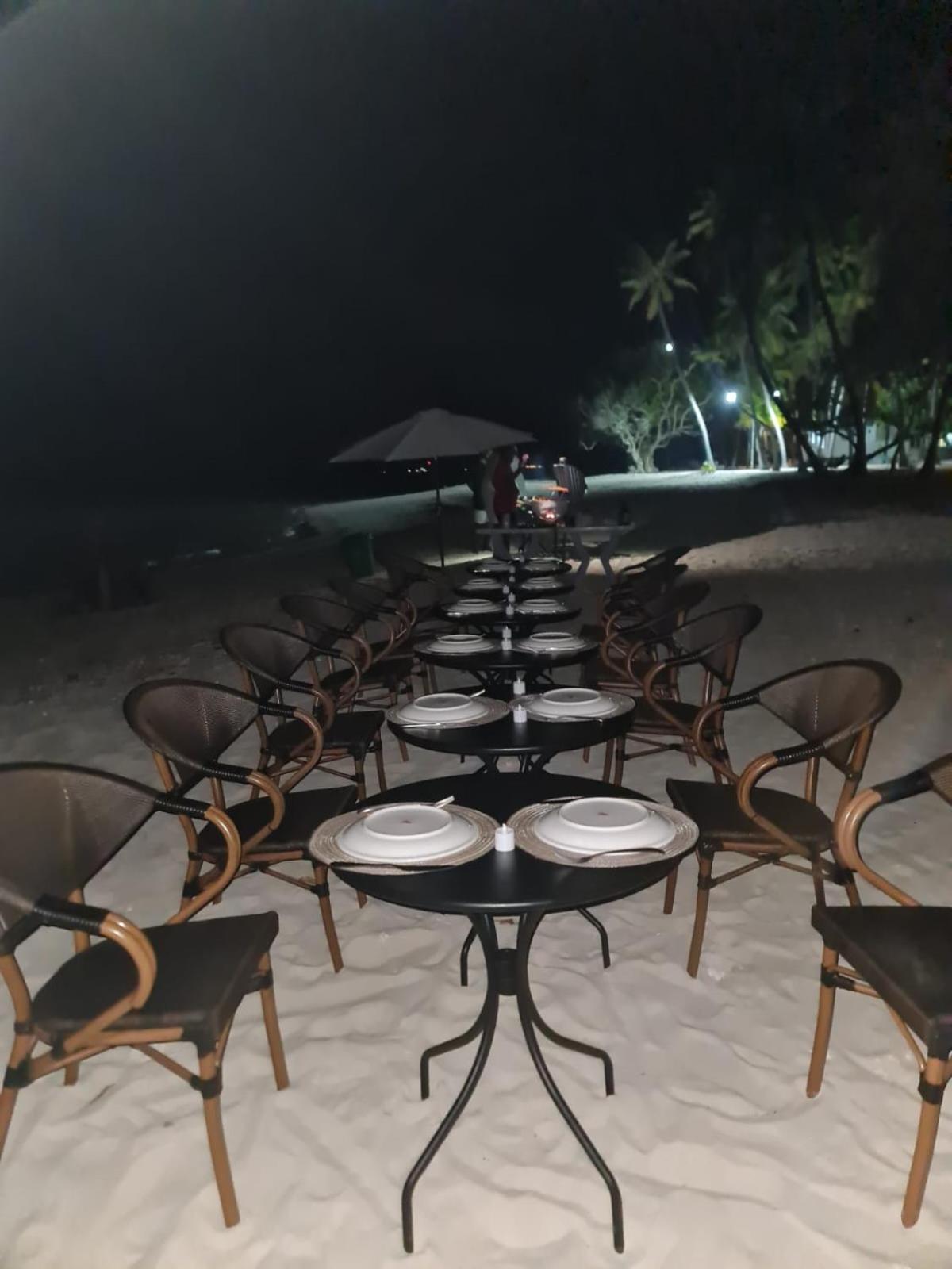 Nihaali Maldives Hotel Kudarikilu Exterior foto