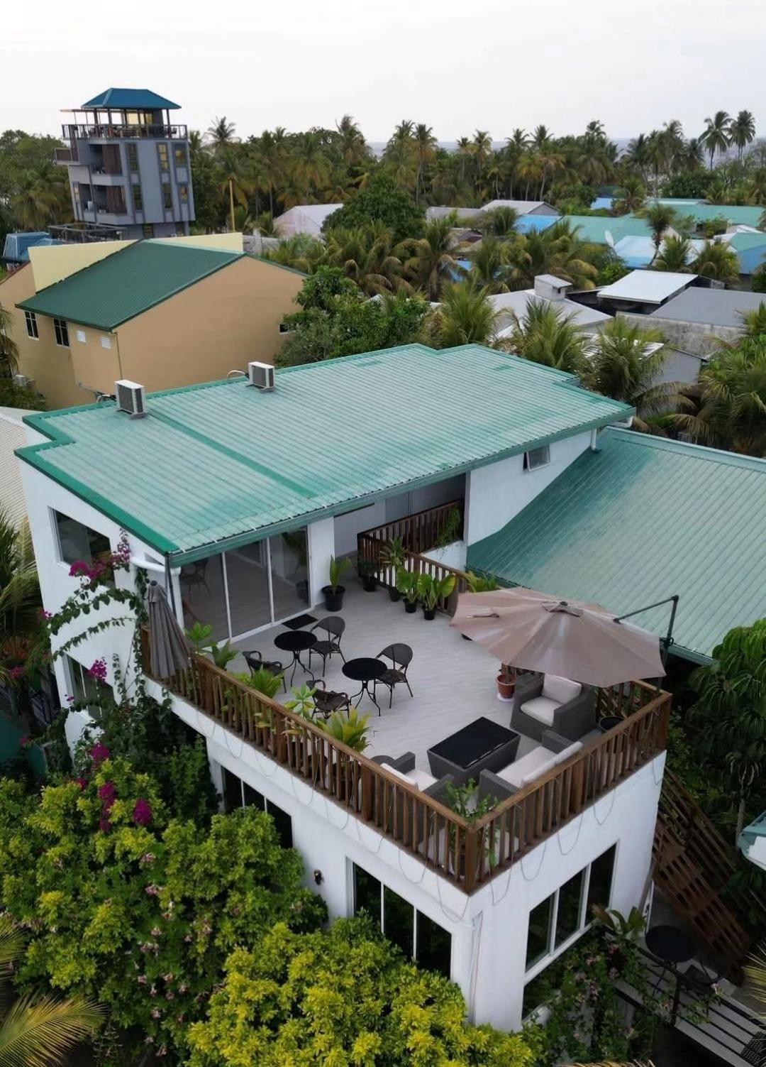 Nihaali Maldives Hotel Kudarikilu Exterior foto